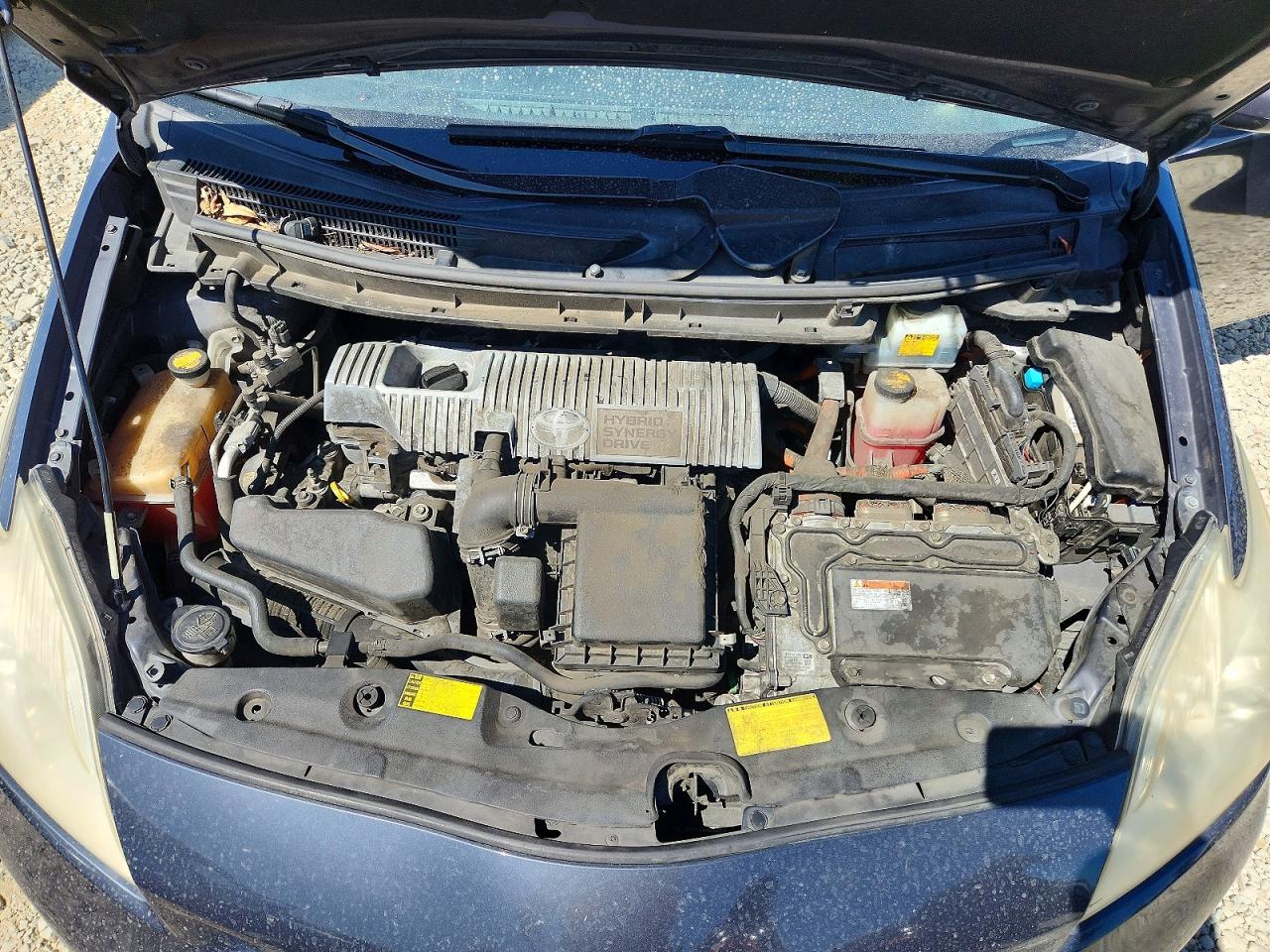 2013 TOYOTA PRIUS TWO photo 21