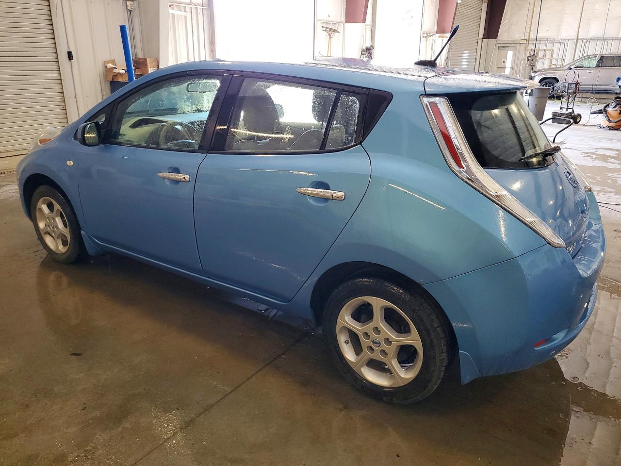 2012 NISSAN LEAF SV photo 4