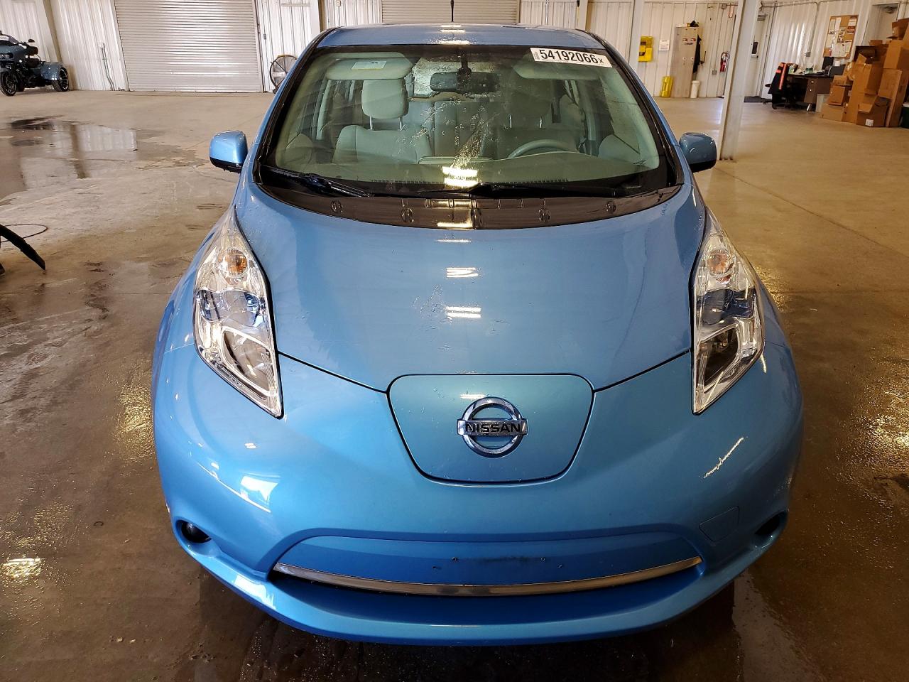 2012 NISSAN LEAF SV photo 13