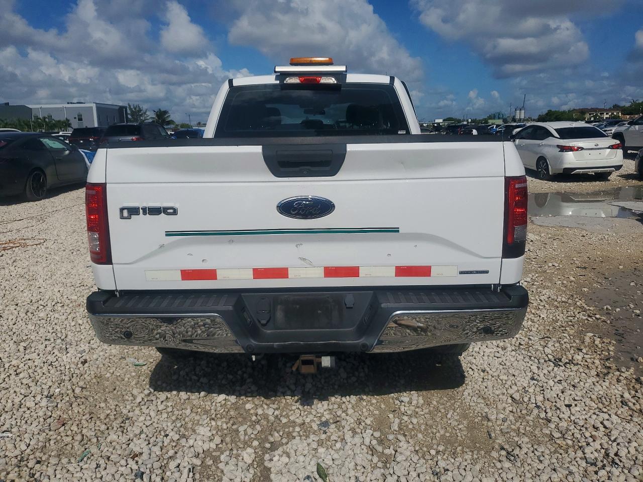 2015 FORD F150 SUPER CAB photo 11