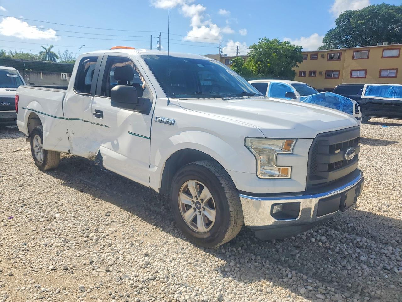 2015 FORD F150 SUPER CAB photo 7