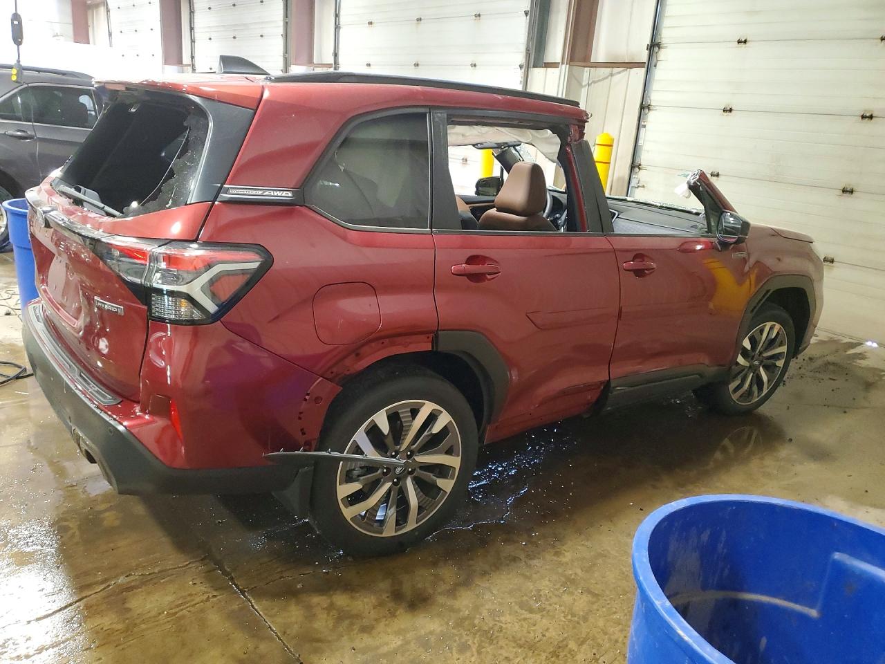 2025 SUBARU FORESTER TOURING photo 5