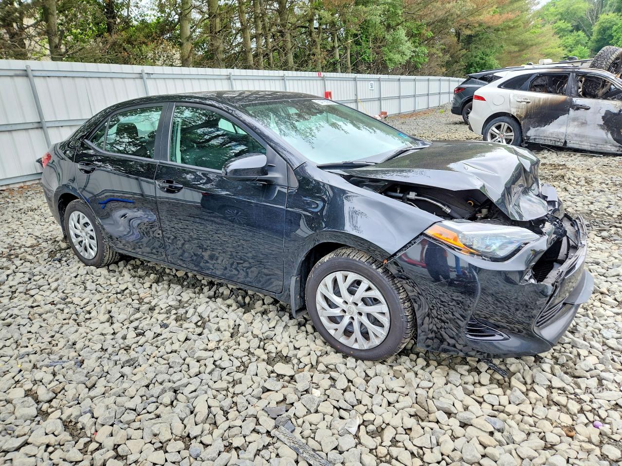 2018 TOYOTA COROLLA LE photo 7