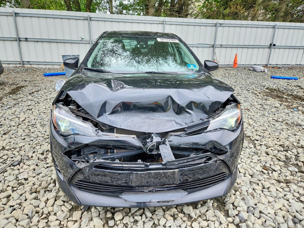 2018 TOYOTA COROLLA LE photo 9