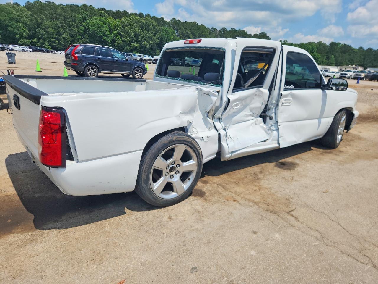 2004 CHEVROLET SILVERADO C1500 photo 7