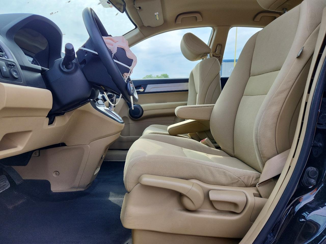 2010 HONDA CR-V LX photo 19