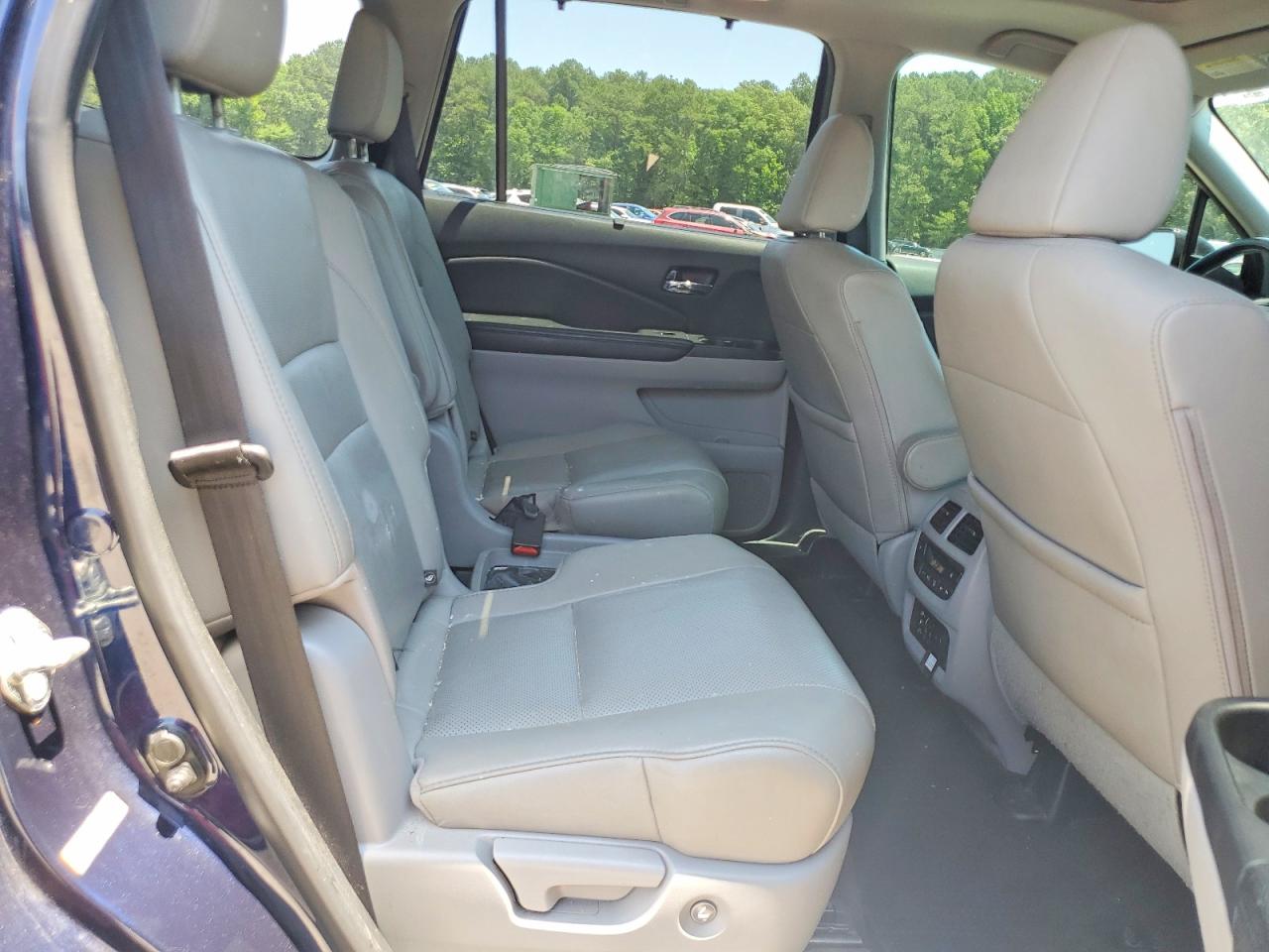 2016 HONDA PILOT ELITE photo 31