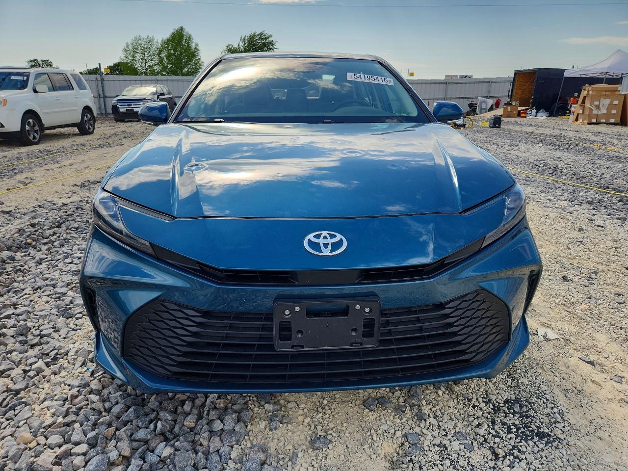 2025 TOYOTA CAMRY LE photo 9