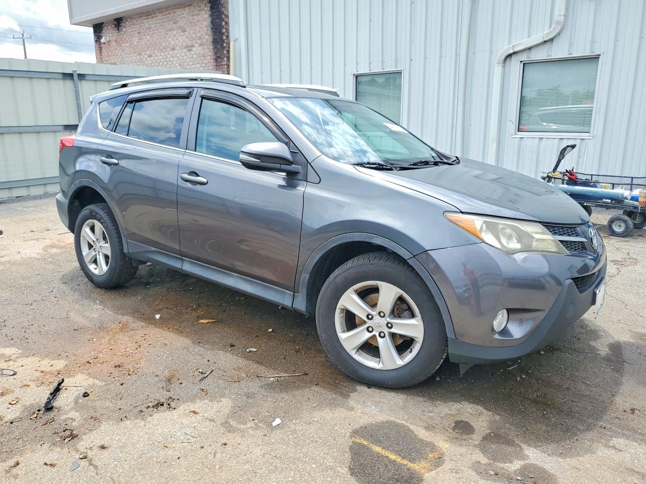 2013 TOYOTA RAV4 XLE photo 7