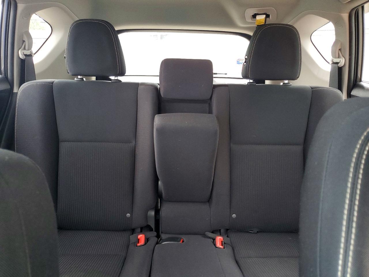 2013 TOYOTA RAV4 XLE photo 19