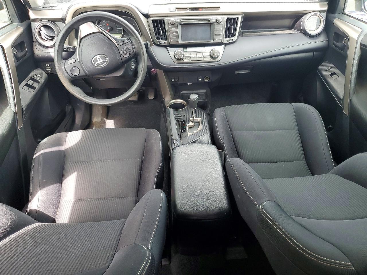 2013 TOYOTA RAV4 XLE photo 15