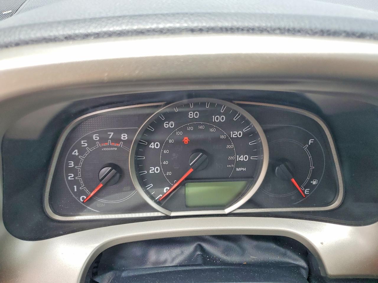 2013 TOYOTA RAV4 XLE photo 17