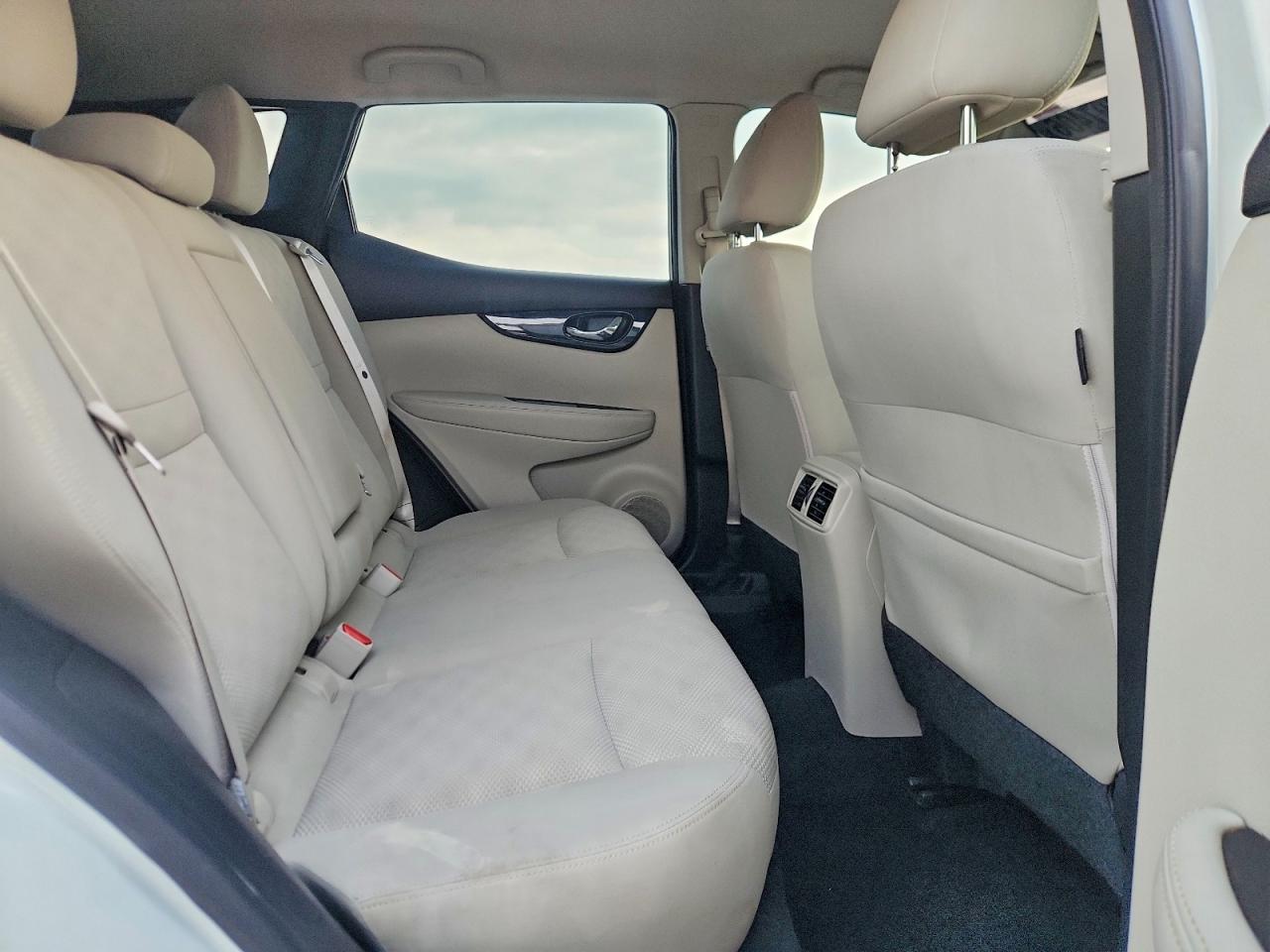 2019 NISSAN ROGUE photo 19