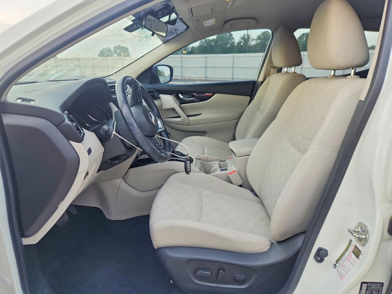 2019 NISSAN ROGUE photo 13