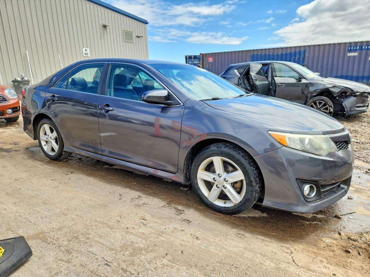 2012 TOYOTA CAMRY SE photo 7