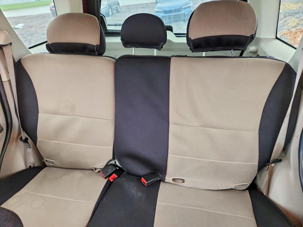 2010 FORD ESCAPE XLT photo 19