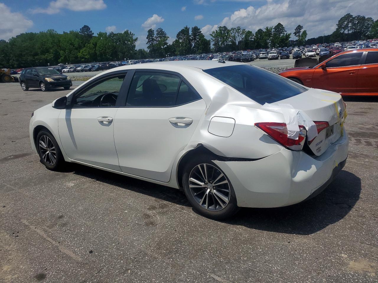 2018 TOYOTA COROLLA LE photo 4