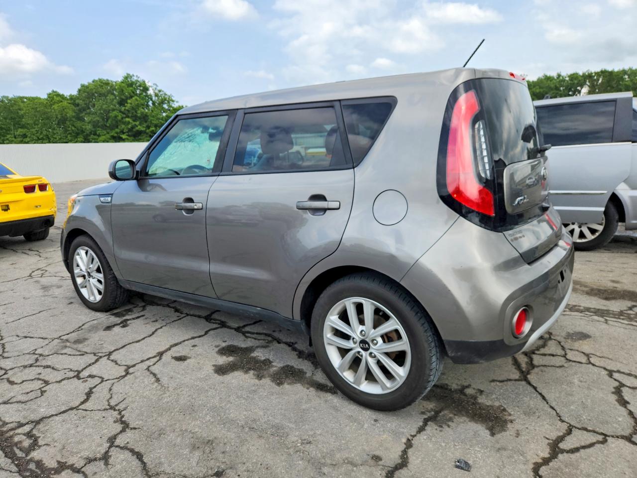 2017 KIA SOUL + photo 4