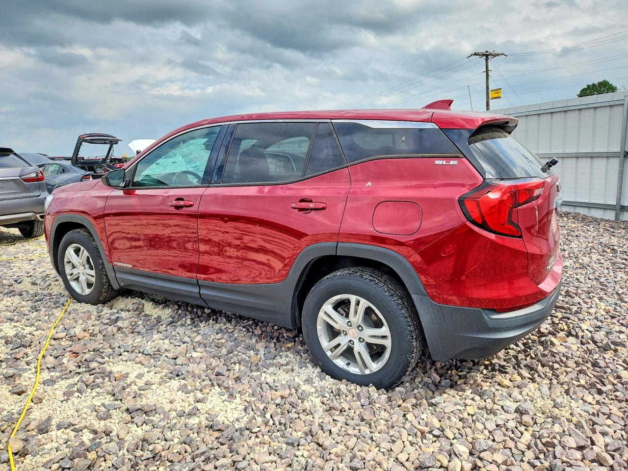 2018 GMC TERRAIN SLE photo 4