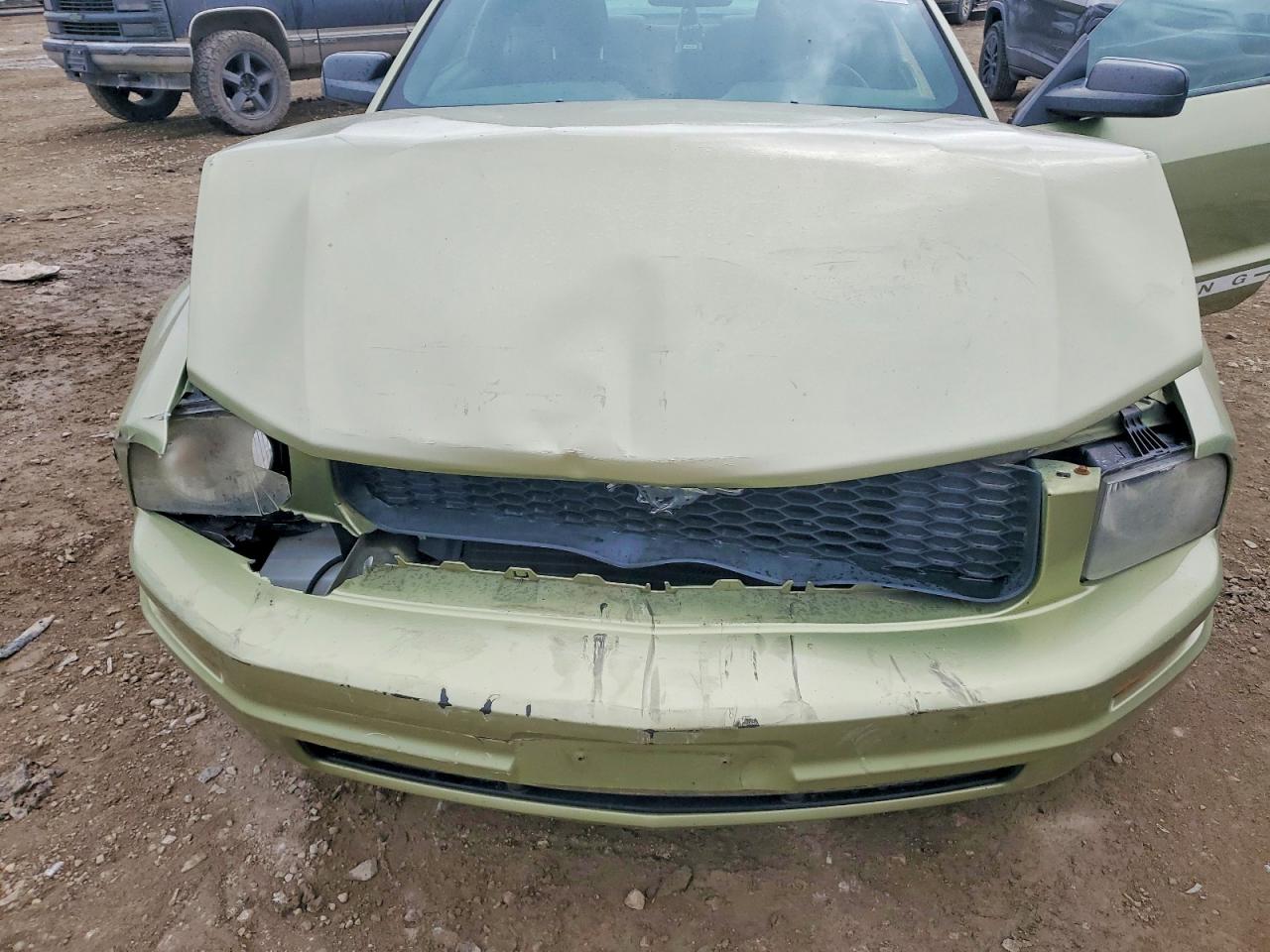 2005 FORD MUSTANG photo 31