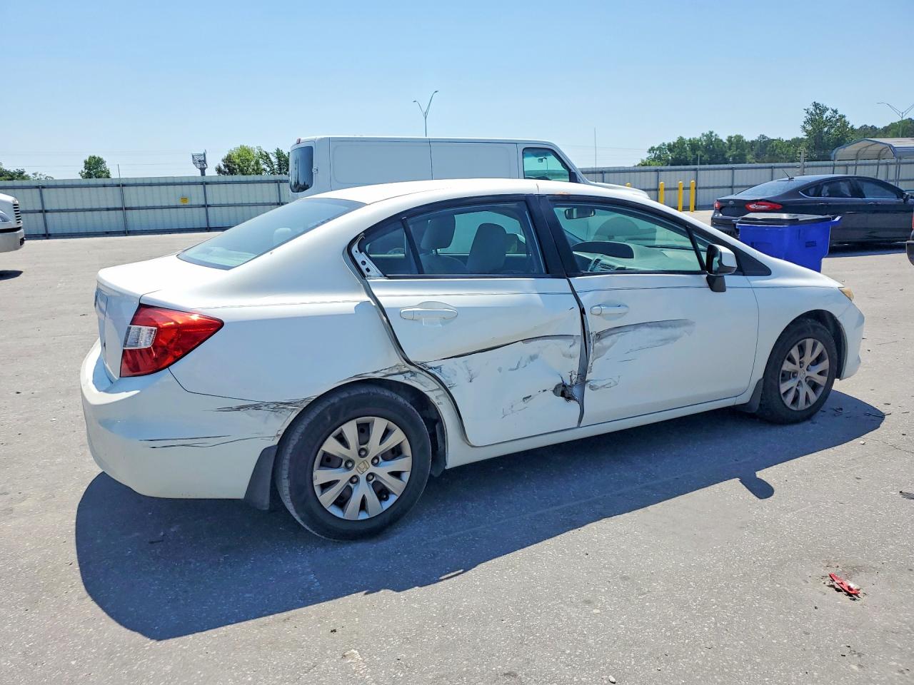 2012 HONDA CIVIC LX photo 3