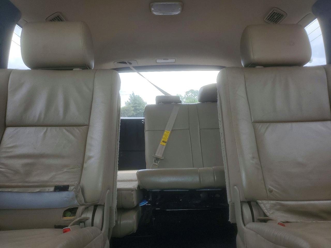 2014 TOYOTA SEQUOIA SR5 photo 28