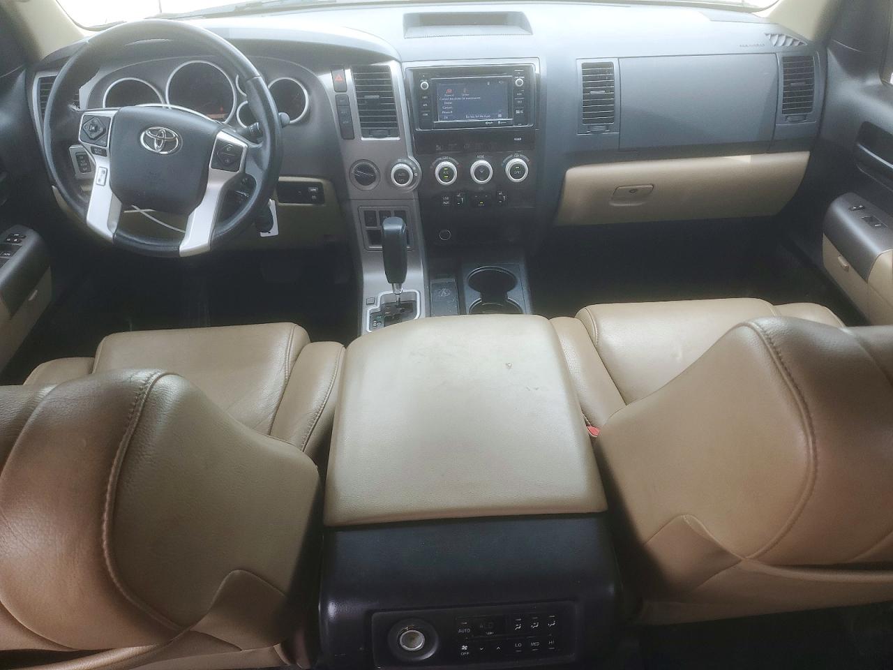 2014 TOYOTA SEQUOIA SR5 photo 22