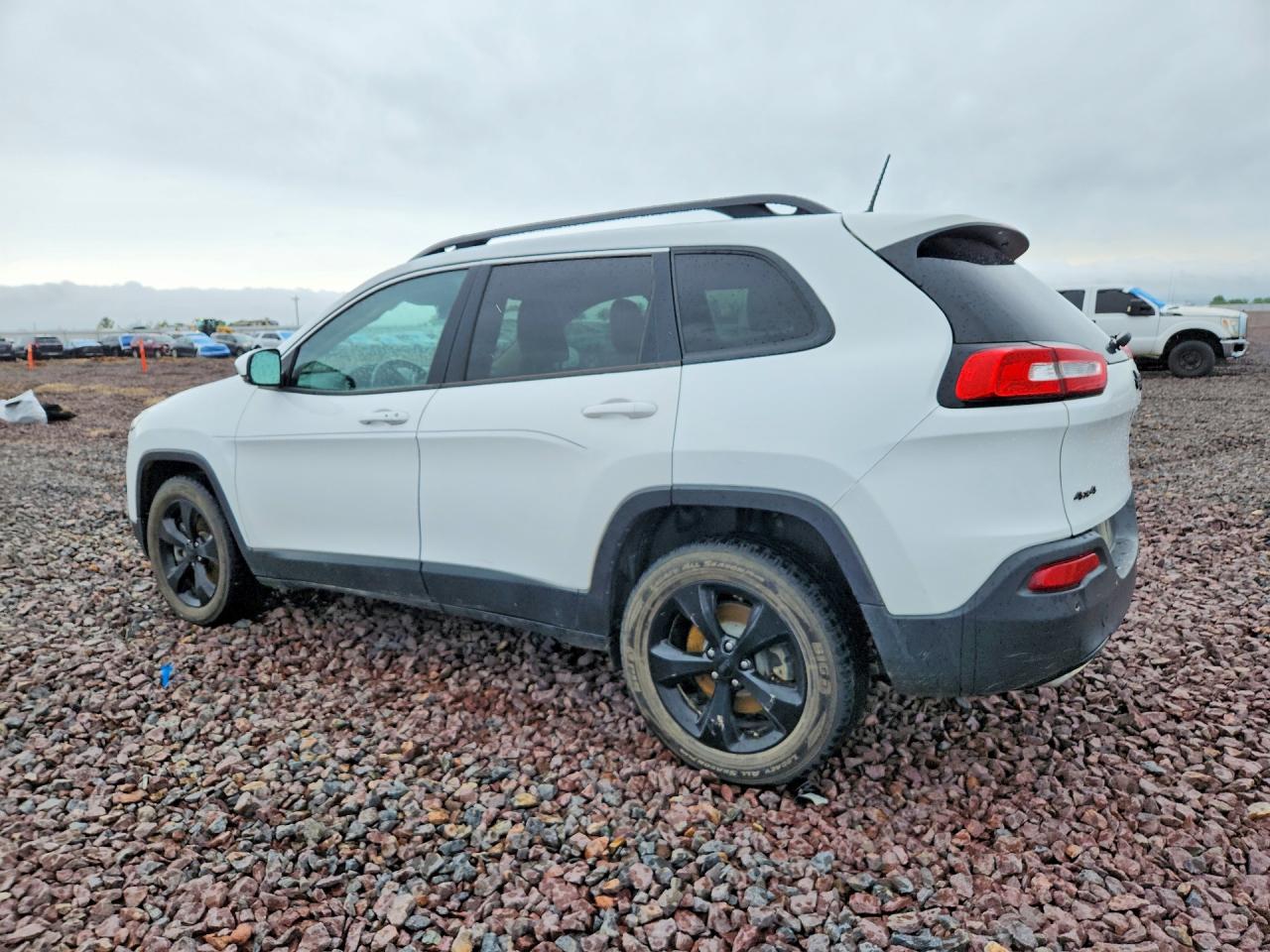 2017 JEEP CHEROKEE LIMITED photo 4