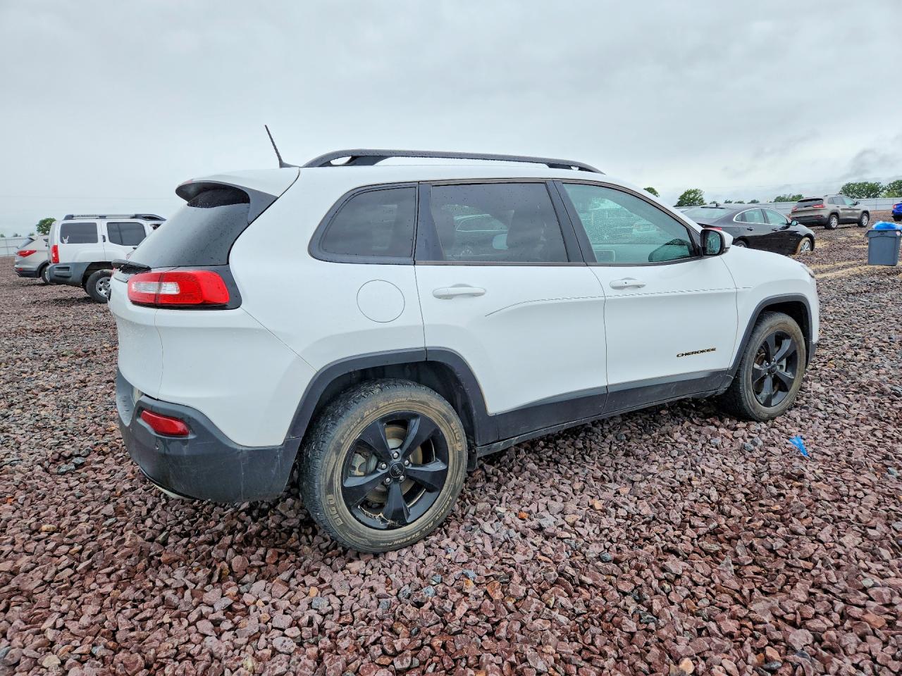 2017 JEEP CHEROKEE LIMITED photo 7