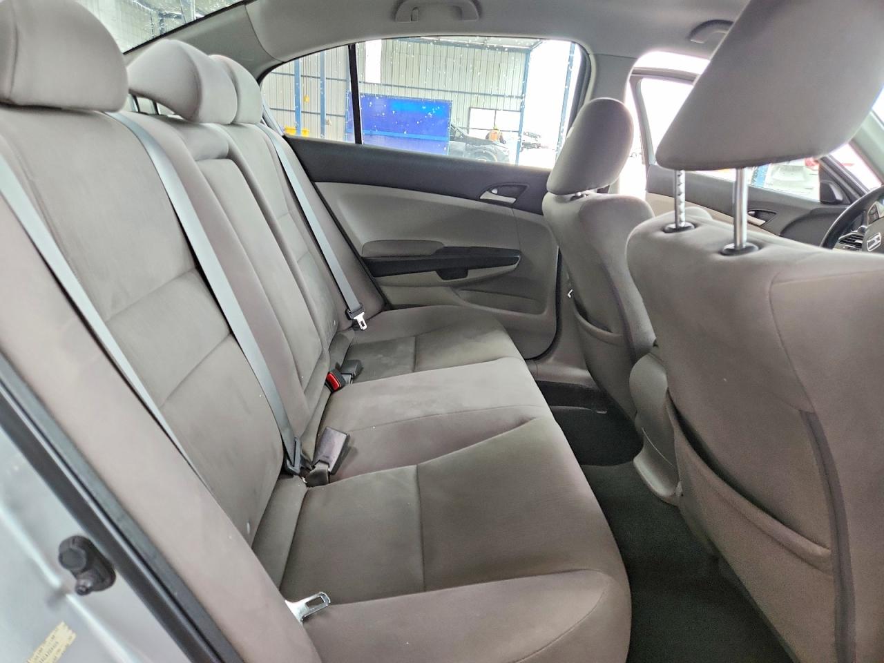 2012 HONDA ACCORD LX photo 19