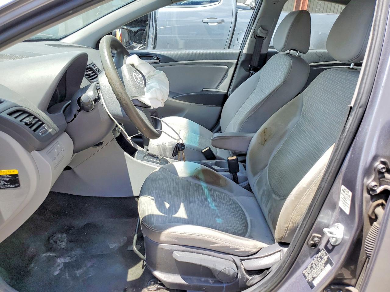 2016 HYUNDAI ACCENT SE photo 19