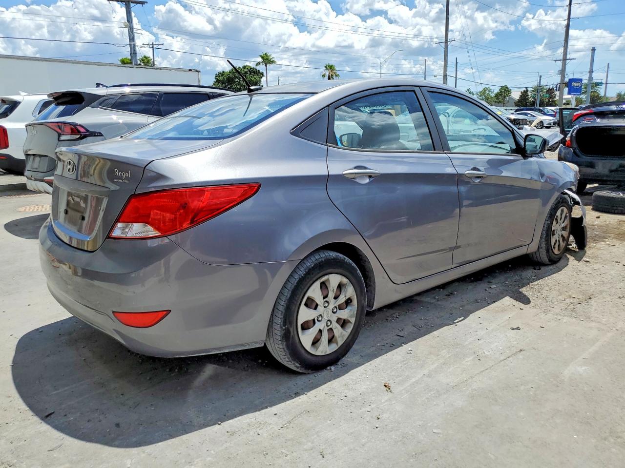 2016 HYUNDAI ACCENT SE photo 7