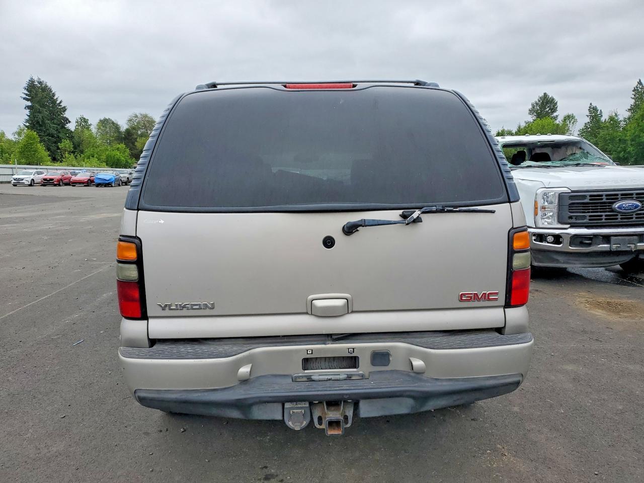 2004 GMC YUKON DENALI photo 6