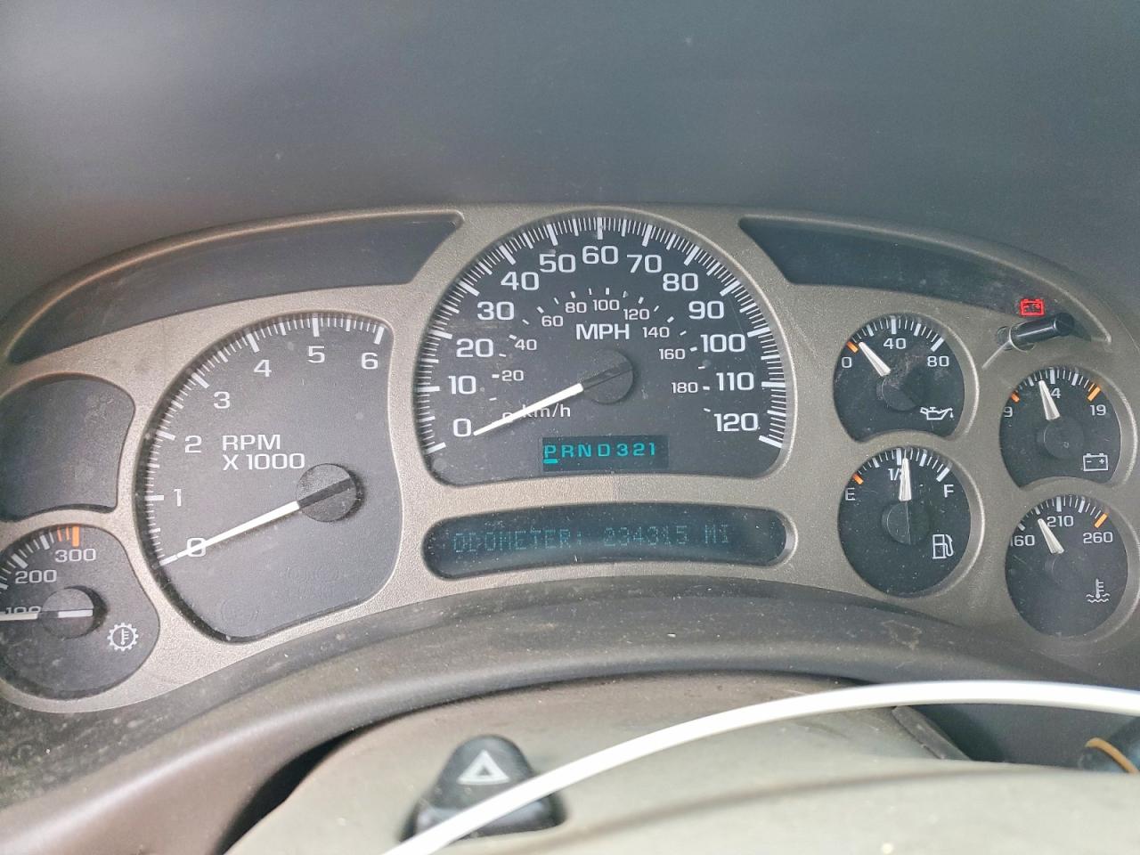 2004 GMC YUKON DENALI photo 9