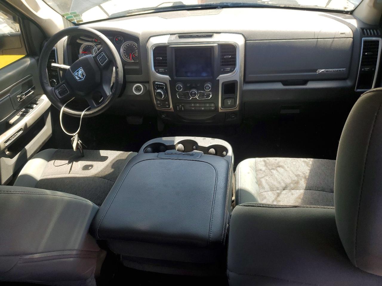 2019 RAM 1500 CLASSIC SLT photo 22