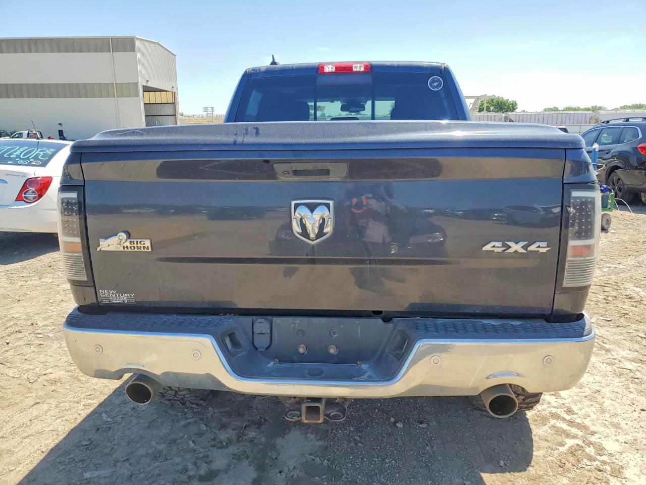 2019 RAM 1500 CLASSIC SLT photo 16