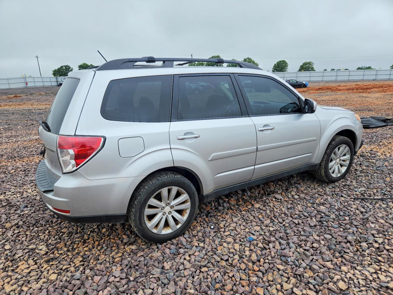 2011 SUBARU FORESTER LIMITED photo 5