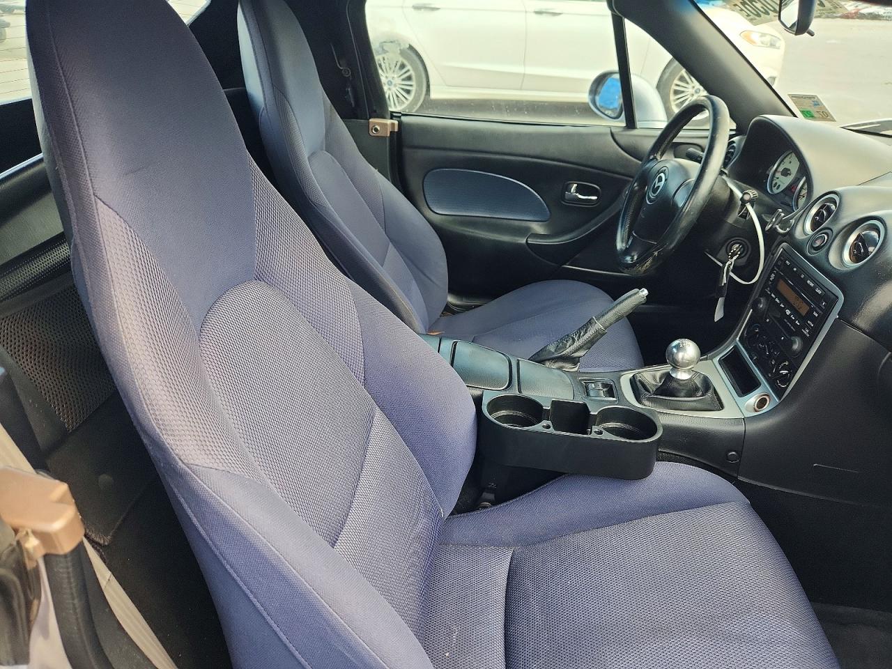2003 MAZDA MX-5 MIATA BASE photo 19
