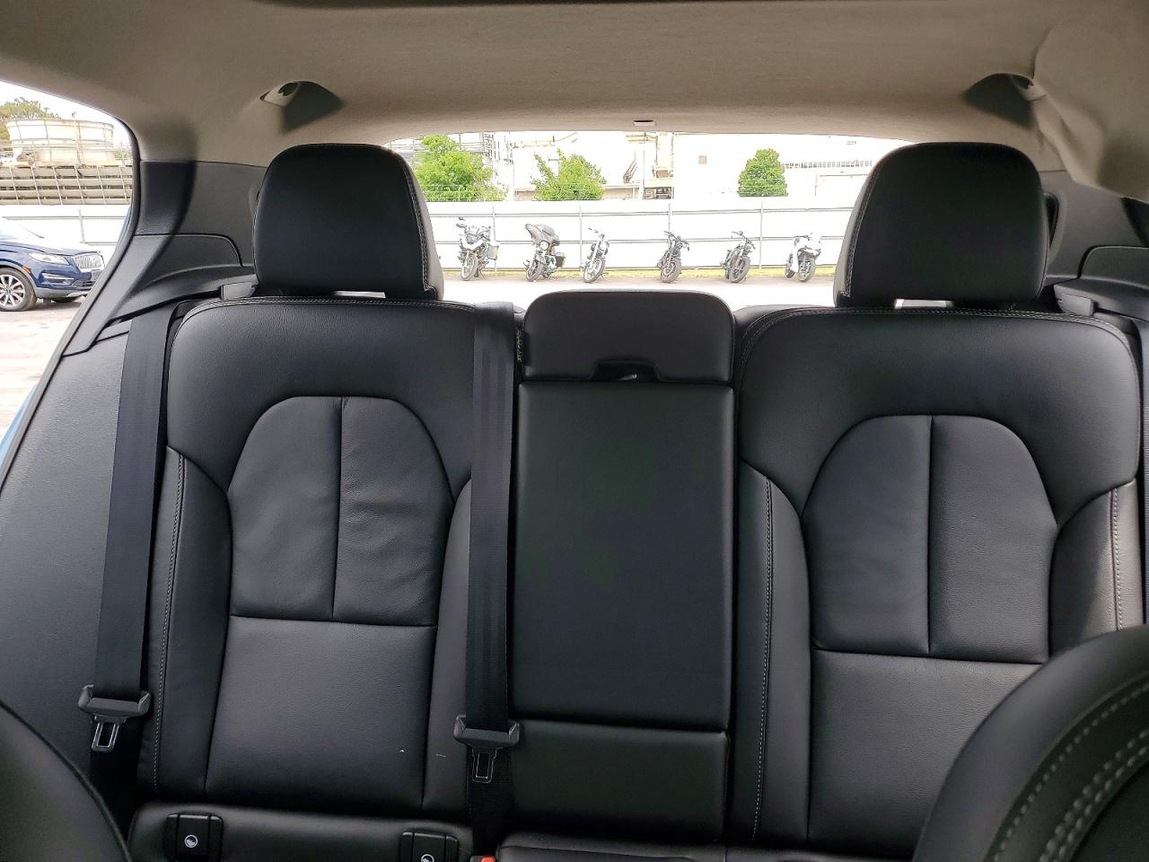 2023 VOLVO XC40 ULTIMATE photo 28