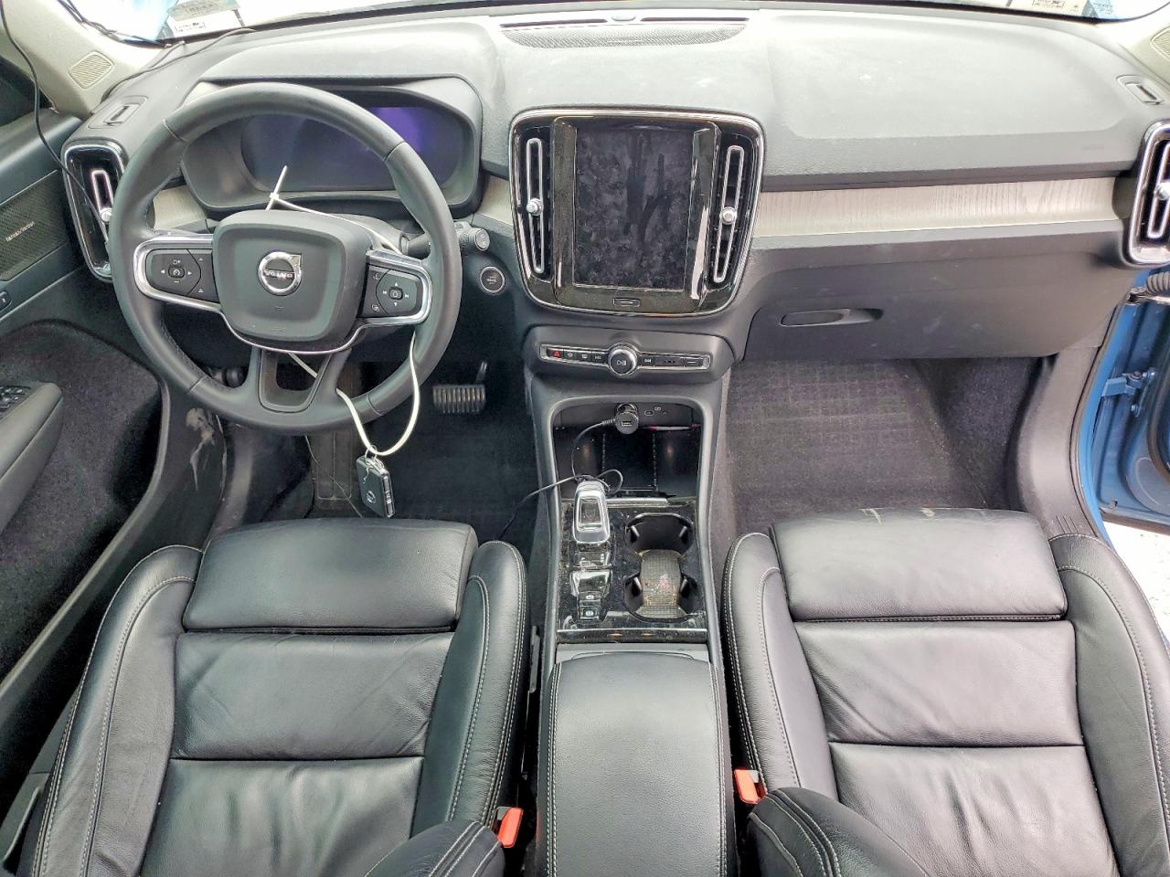 2023 VOLVO XC40 ULTIMATE photo 22