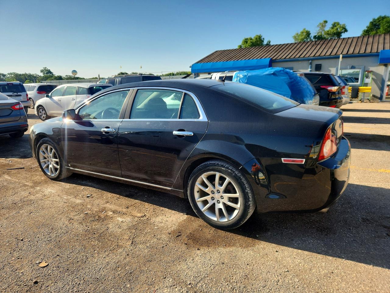2009 CHEVROLET MALIBU LTZ photo 4