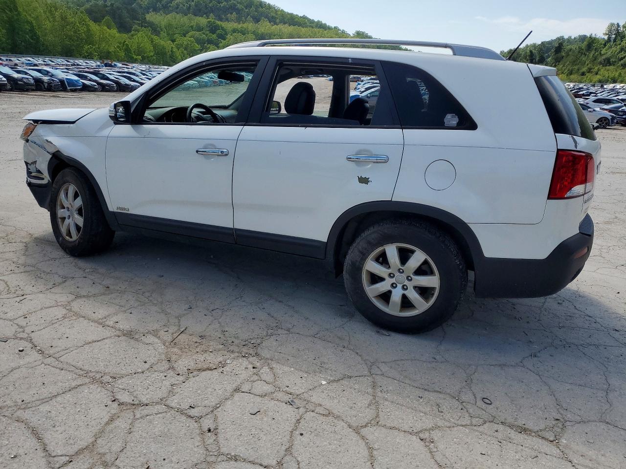 2013 KIA SORENTO LX photo 4