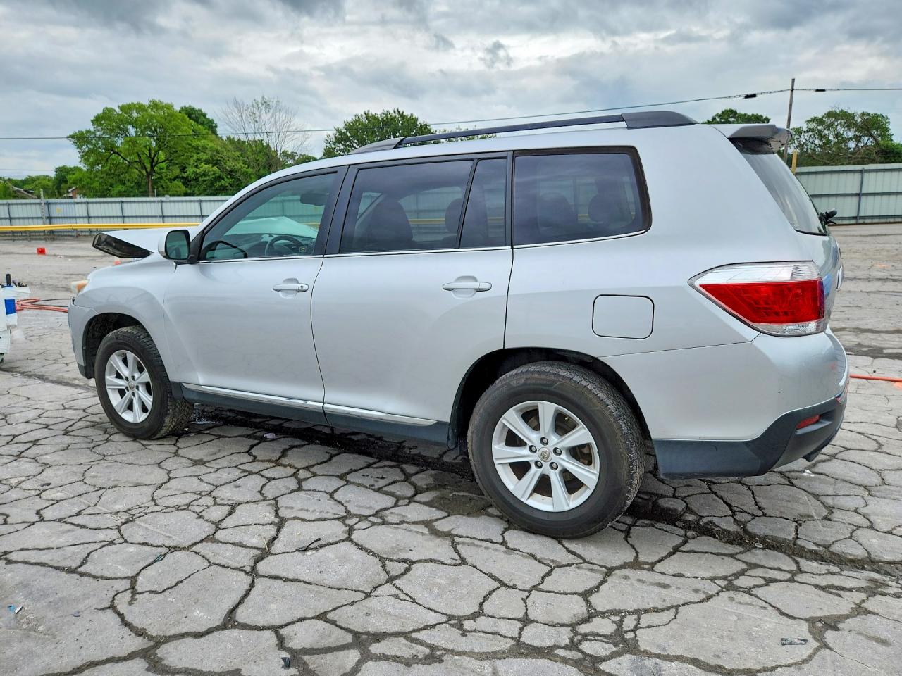 2013 TOYOTA HIGHLANDER SE photo 4