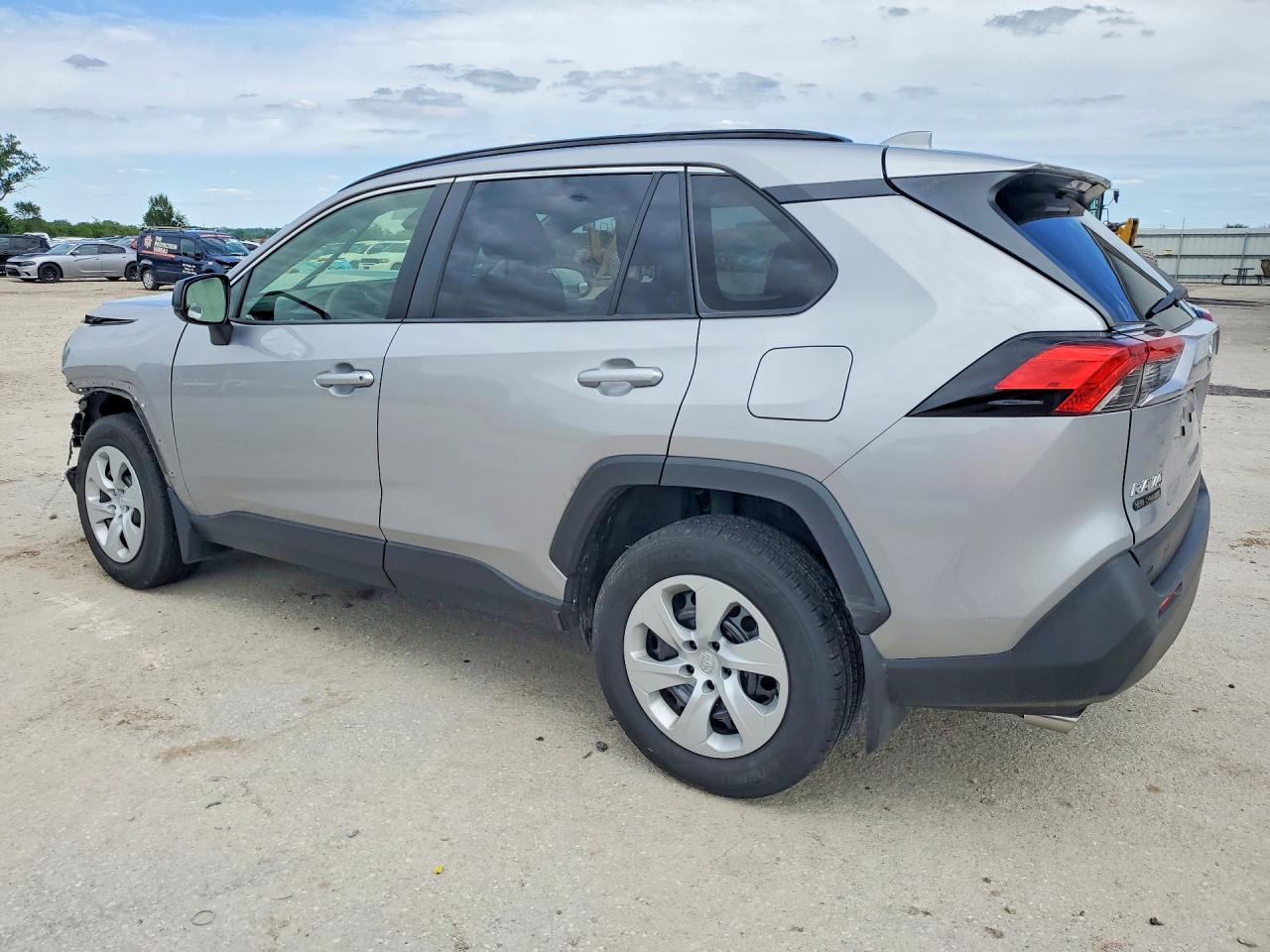 2019 TOYOTA RAV4 LE photo 2