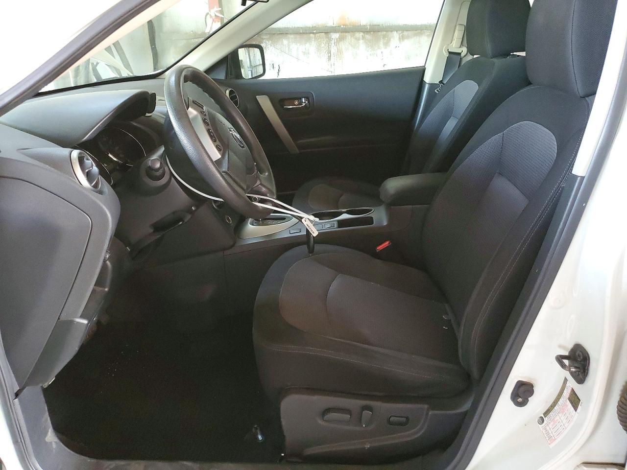 2013 NISSAN ROGUE S photo 7