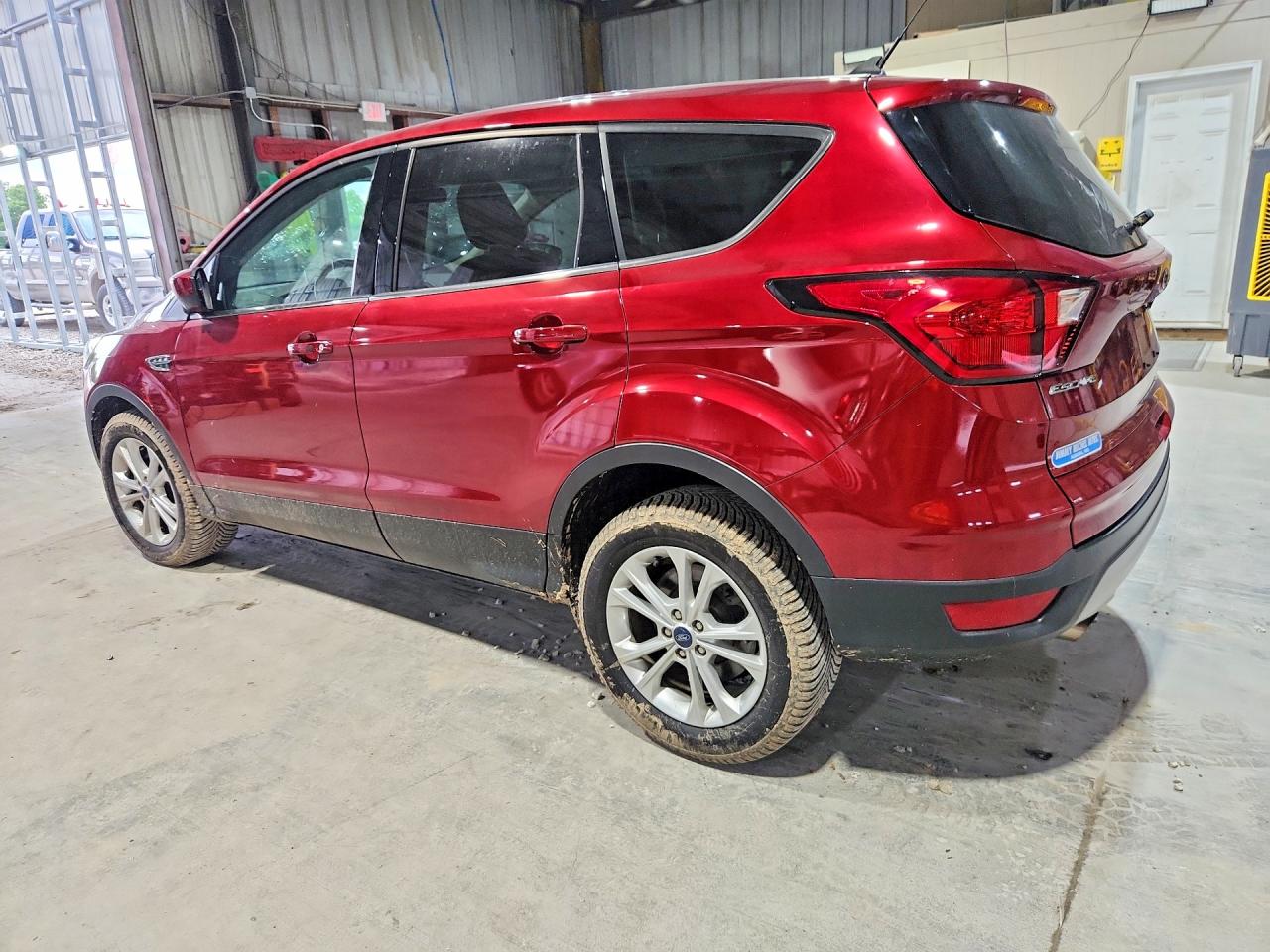 2019 FORD ESCAPE SE photo 3