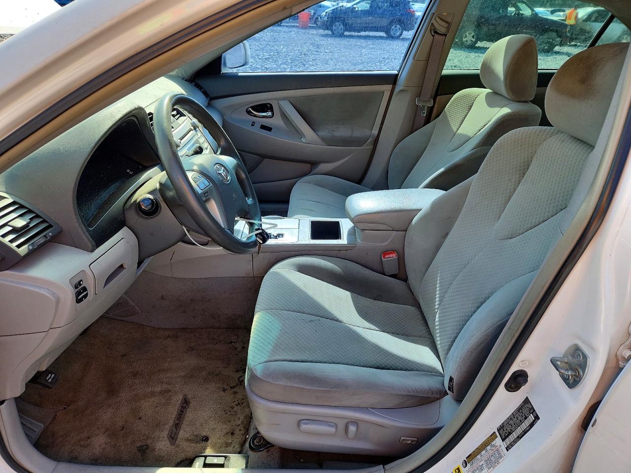 2007 TOYOTA CAMRY LE photo 19