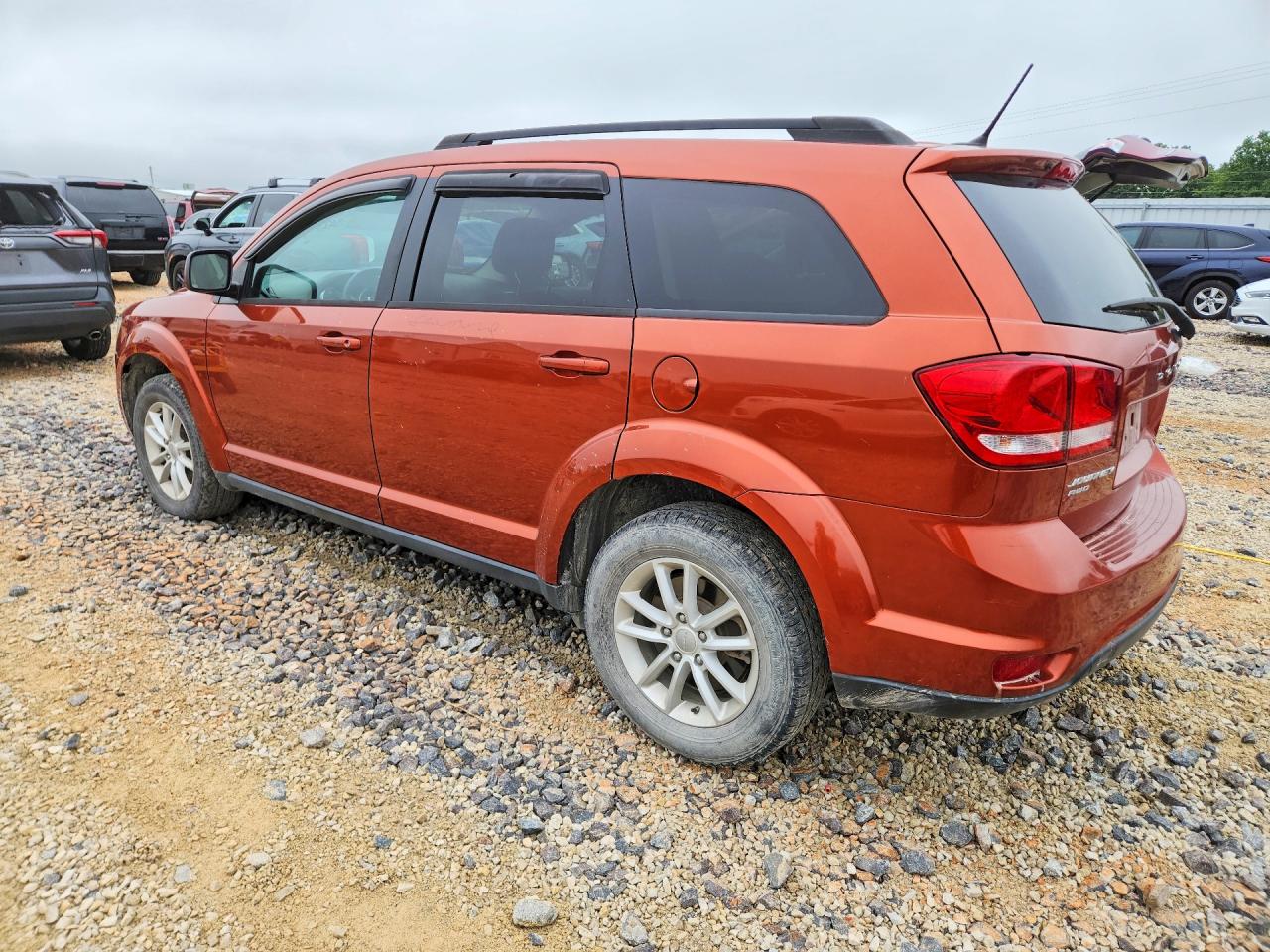 2014 DODGE JOURNEY SXT photo 3