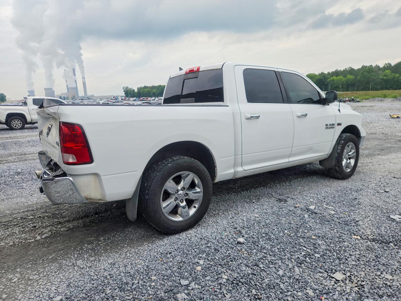 2015 RAM 1500 SLT photo 7