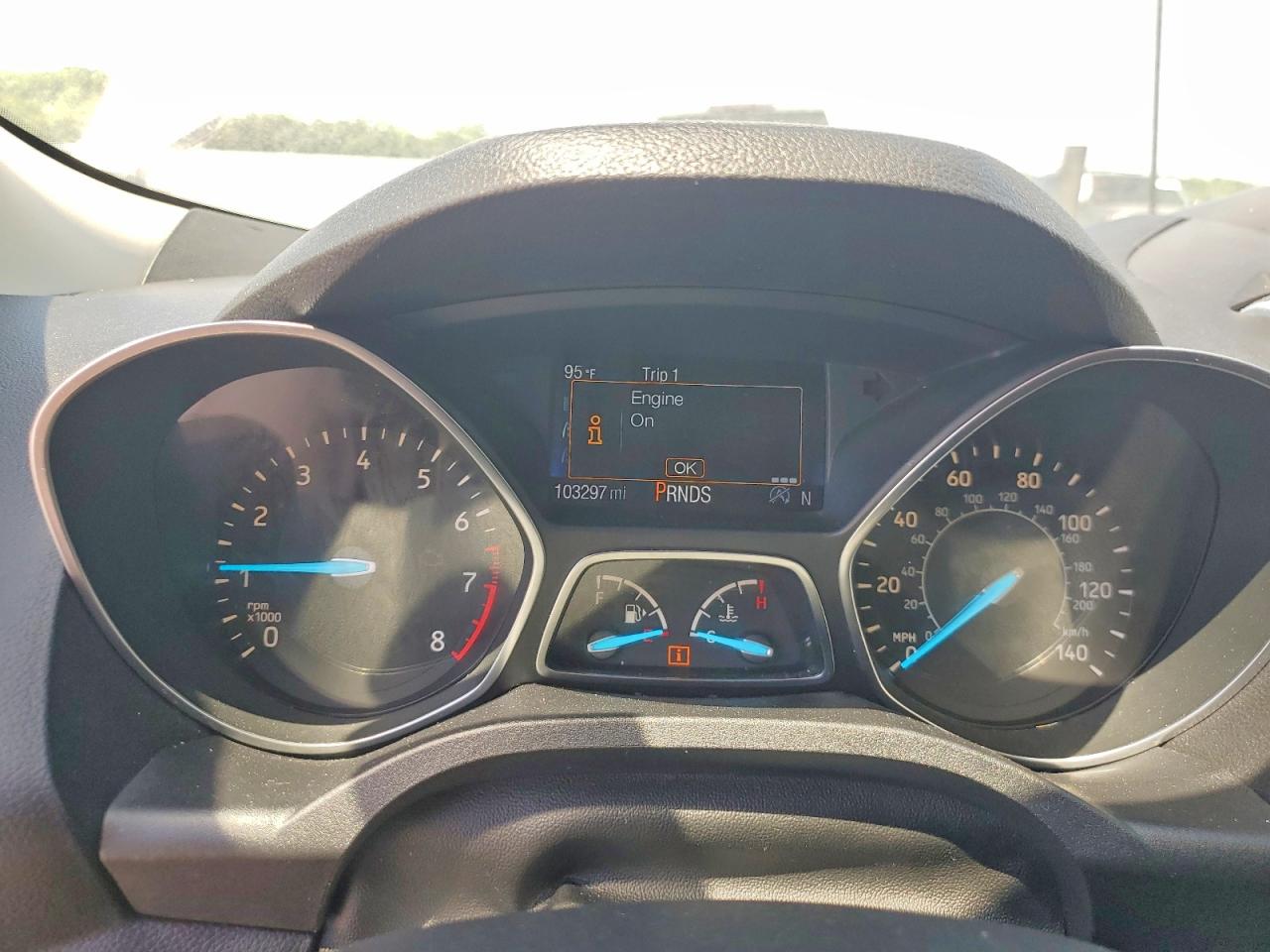 2017 FORD ESCAPE SE photo 17
